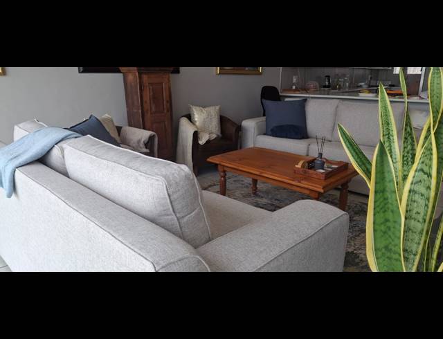 2 bed property to rent in STRAND